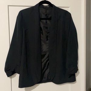 Cropped sleeve short blazer